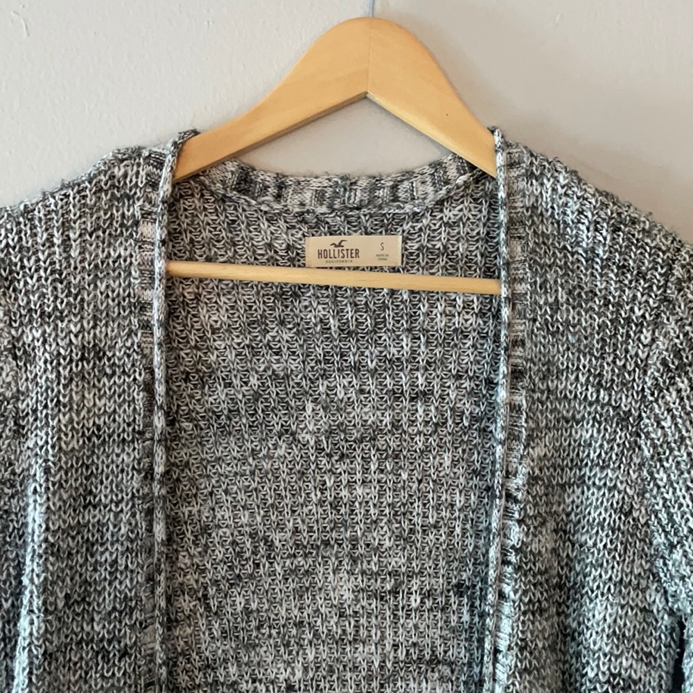 Hollister Cardigan
